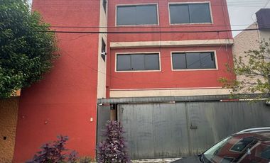 Casa En Remate En Viveros Del Retiro 12b, 7 Hab Viveros De La Loma, Tlalnepantla, Estado De Mexico
