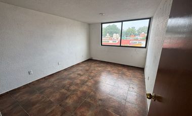 Casa En Remate En Viveros Del Retiro 12b, 7 Hab Viveros De La Loma, Tlalnepantla, Estado De Mexico