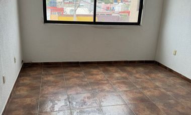 Casa En Remate En Viveros Del Retiro 12b, 7 Hab Viveros De La Loma, Tlalnepantla, Estado De Mexico