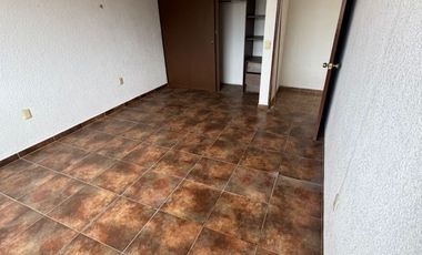 Casa En Remate En Viveros Del Retiro 12b, 7 Hab Viveros De La Loma, Tlalnepantla, Estado De Mexico