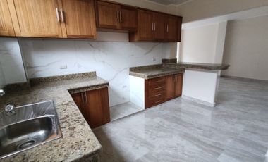Venta departamento 3 dormitorios Garzota 2 cerca al sector de hoteles y aeropuerto