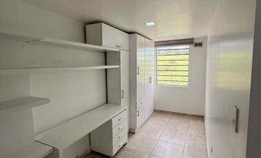 CASA 120 m2, excelente ubicación, cerca a Av. Simón Bolívar.