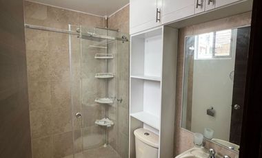 CASA 120 m2, excelente ubicación, cerca a Av. Simón Bolívar.