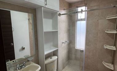 CASA 120 m2, excelente ubicación, cerca a Av. Simón Bolívar.