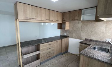 CASA 120 m2, excelente ubicación, cerca a Av. Simón Bolívar.