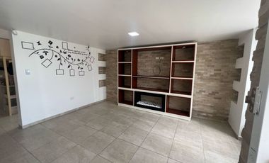CASA 120 m2, excelente ubicación, cerca a Av. Simón Bolívar.