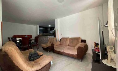 VENDO HERMOSA CASA