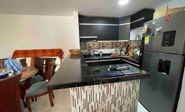 VENDO HERMOSA CASA