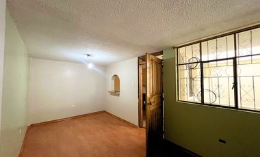 Casa de oportunidad, sector Solanda, cerca al colegio Concejo Provincial de Pichincha