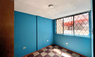 Casa de oportunidad, sector Solanda, cerca al colegio Concejo Provincial de Pichincha