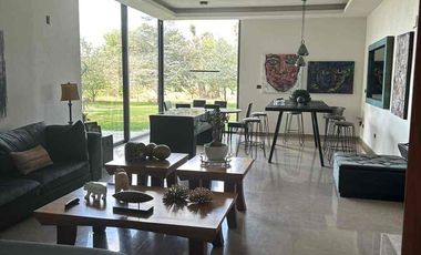 EXCELENTE CASA EN RENTA DENTRO DEL CLUB DE GOLF LA LOMA
