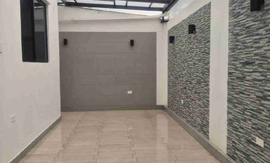 Venta casa 3 dormitorios urbanización Cataluña via Samborondón Salitre