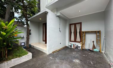 For Rent Yearly – 3 Bedroom House in Sidakarya, Denpasar