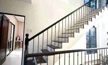 HOUSE AND LOT FOR SALE/RENT 🏠 INSIDE HIGH IN SUBD IN (VILLAS MAGALLANES SUBD)WITH POOL INSIDE