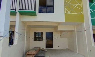 3-Storey Nest Peak Subdivision Ponte Verde Cupang - Marikina with Overlooking View