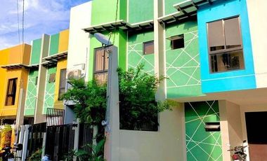 3-Storey Nest Peak Subdivision Ponte Verde Cupang - Marikina with Overlooking View