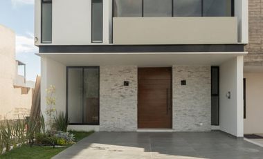 Casa NUEVA en Valle Imperial