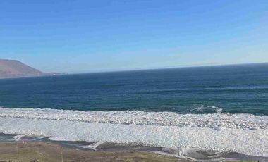 VENTA DEPARTAMENTO FRENTE A PLAYA BRAVA EN IQUIQUE.