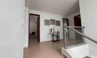 VENDO CASA HERMOSA CONJUNTO AREA 650 METROS