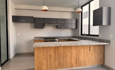 Casa nueva en Renta en Bosquetto junto a Bosques Vallarta