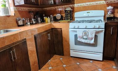 SE VENDE CONJUNTO DE 12 DEPARTAMENTOS Y CASA