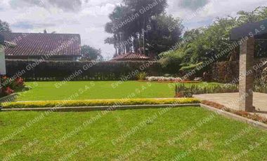 SE ARRIENDA CASA CAMPESTRE EN VEREDA EL  TABLAZO.  RIONEGRO