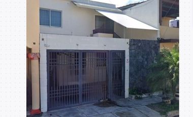 Casa en venta C. Xochicalco 14 Villa Maya Comalcalco Tabasco Recuperacion Bancaria