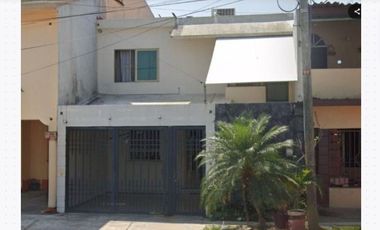 Casa en venta C. Xochicalco 14 Villa Maya Comalcalco Tabasco Recuperacion Bancaria