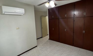 Casa en Renta en Jardines de Andalucía