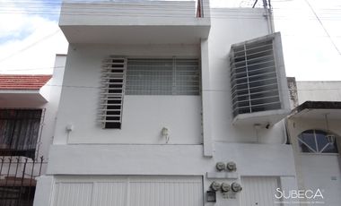 Casa en Venta con 5 Departamentos y Consultorios en Zona Céntrica, Xalapa.