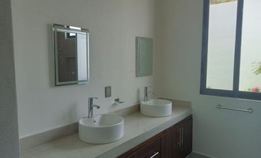 🏡 CASA NUEVA EN VENTA EN BUCERÍAS – 🧱✨ Diseño moderno, funcionalidad y excelente ubicación 🌴🌅