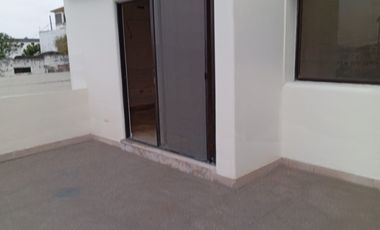 En alquiler casa de 4 dormitorios en Ceibos Norte