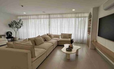 CASA AL RÍO DE VENTA EN
ISLA MOCOLI - URB. DUBAI