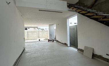 Casa de Estreno en Venta, Isla Celeste - Vía Samborondón