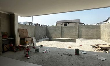 Casa de Estreno en Venta, Isla Celeste - Vía Samborondón