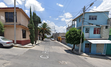 Inversión Segura y Rentable en Bienes Raíces, Casa en Col. Benito Juarez, Tonanitla, Mex.