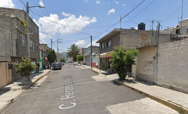 Inversión Segura y Rentable en Bienes Raíces, Casa en Col. Benito Juarez, Tonanitla, Mex.