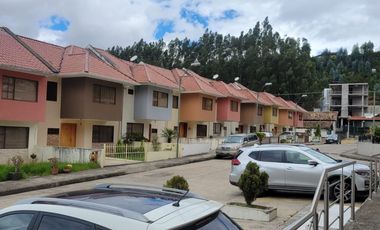 Precioso Departamento en Venta en el Condominio Portón II de Mutualista Azuay. 📍 Sector Ochoa León.