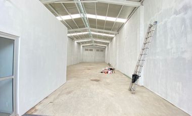 BODEGA EN RENTA EN RINCÓN DE URÍAS DE 350 M2