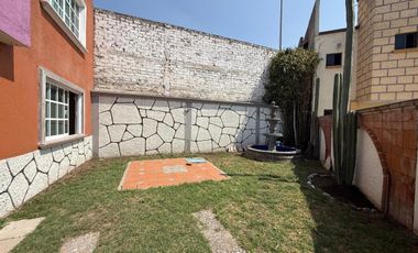 Se Vende Casa en Fracc. con Jardín en Nicolás Romero