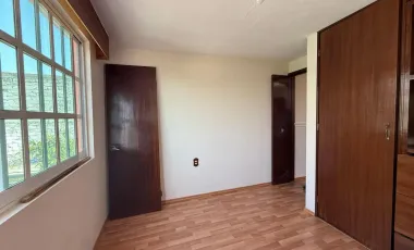 Se Vende Casa en Fracc. con Jardín en Nicolás Romero