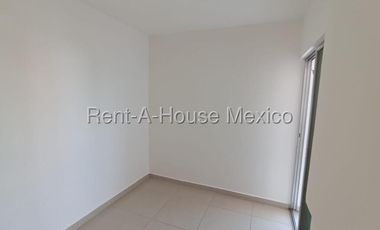 Casa en Venta en Zen House, El Mirador, Qro. con Habitación en Planta Baja