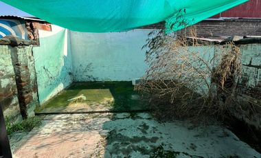 Casa En Av. Clotario Blest