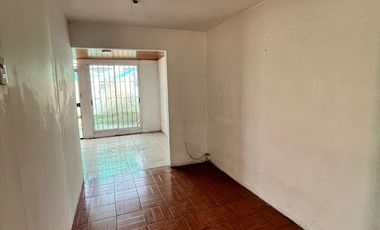 Casa En Av. Clotario Blest