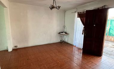 Casa En Av. Clotario Blest