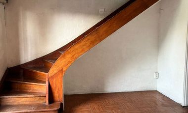 Casa En Av. Clotario Blest