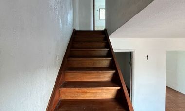 Casa En Av. Clotario Blest