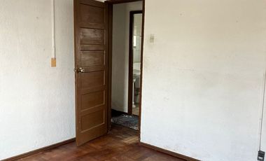 Casa En Av. Clotario Blest