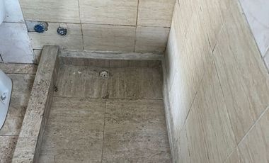 Casa En Av. Clotario Blest