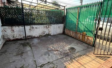 Casa En Av. Clotario Blest